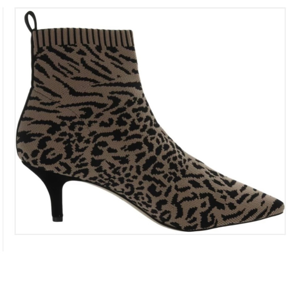 Corso Como Womens Daeyna Knit Kitten Heel Ankle Boots Shoes BHFO 5526 Size 7
